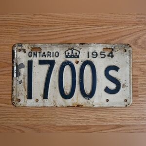 Expired Ontario License Plate 1954  1700S